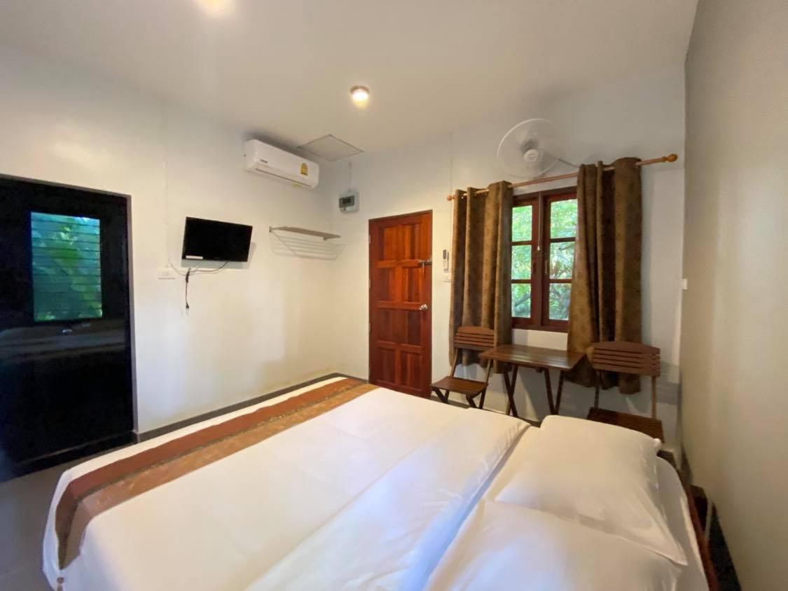 Coconut Bungalow Nai Yang Beach Kültér fotó