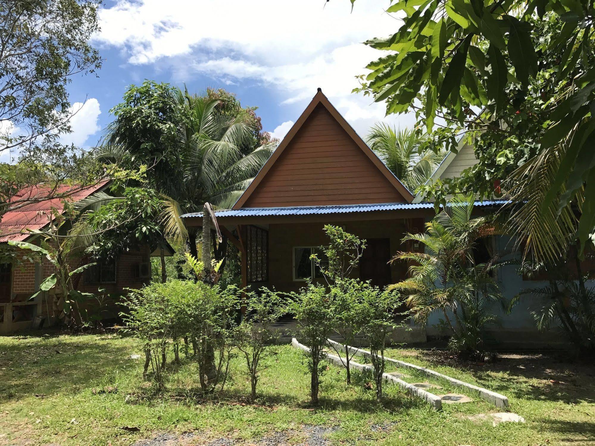 Coconut Bungalow Nai Yang Beach Kültér fotó